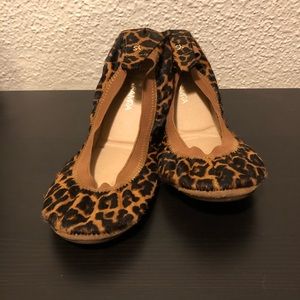 Like New Yosi Samra flats